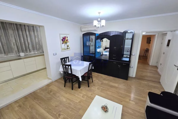 Shtepi me qera Apartament ne Tirane, 1+1, Mobilimi E mobiluar, Pagesa 55,000  Leke.