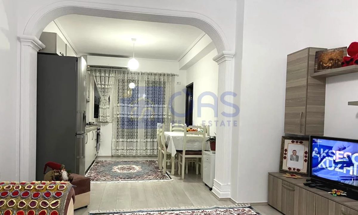 Shtepi me qera Apartament ne Tirane, 1+1, Mobilimi E mobiluar, Pagesa 50,000  Leke.