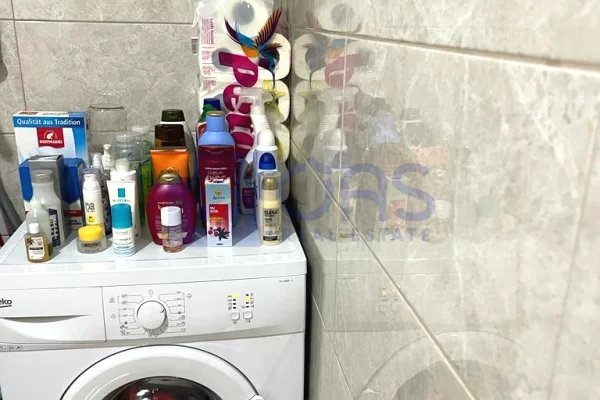 Shtepi me qera Apartament ne Tirane, 1+1, Mobilimi E mobiluar, Pagesa 50,000  Leke.