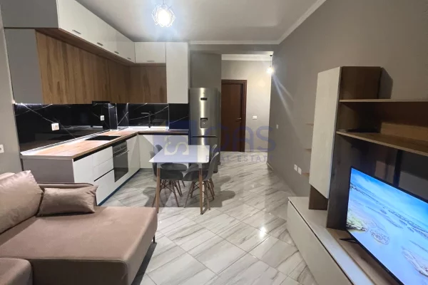 Jepet apartament me qera 2+1 ne Institit