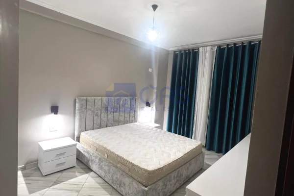 Shtepi me qera Apartament ne Tirane, 2+1, Mobilimi E mobiluar, Pagesa 40,000  Leke.