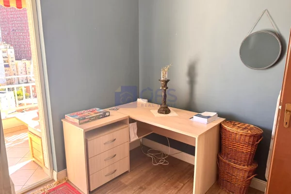 Shtepi me qera Apartament ne Tirane, 2+1, Mobilimi E mobiluar, Pagesa 75,000  Leke.