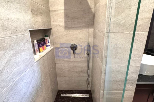 Shtepi me qera Apartament ne Tirane, 2+1, Mobilimi E mobiluar, Pagesa 75,000  Leke.