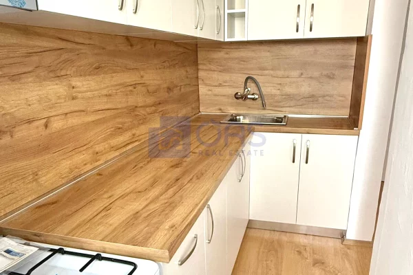 Shtepi me qera Apartament ne Tirane, 1+1, Mobilimi E mobiluar, Pagesa 50,000  Leke.