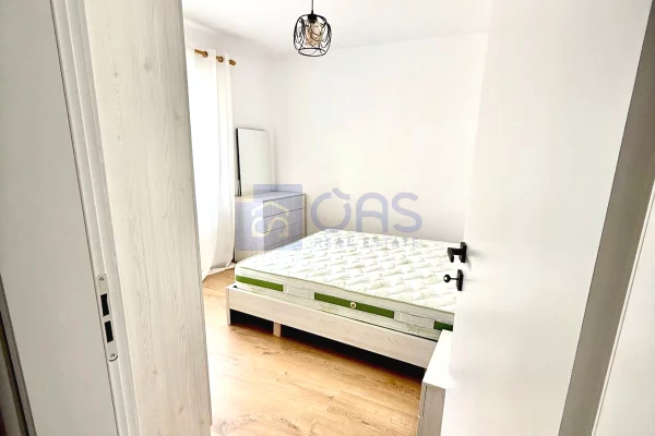 Shtepi me qera Apartament ne Tirane, 1+1, Mobilimi E mobiluar, Pagesa 50,000  Leke.