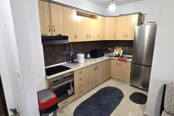 Shtepi me qera Apartament ne Tirane, 1+1, Mobilimi E mobiluar, Pagesa 450  Euro.