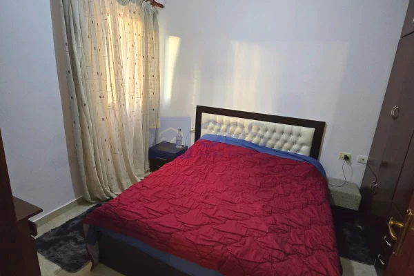 Shtepi me qera Apartament ne Tirane, 1+1, Mobilimi E mobiluar, Pagesa 450  Euro.