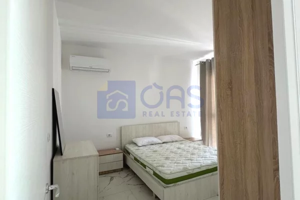 Shtepi me qera Apartament ne Tirane, 2+1, Mobilimi E mobiluar, Pagesa 50,000  Leke.