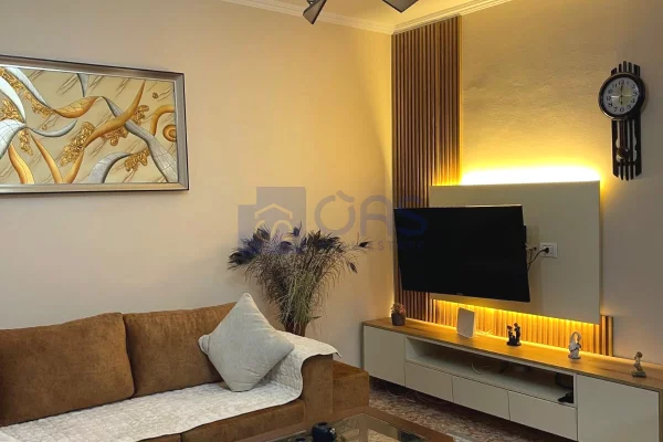 Shtepi me qera Apartament ne Tirane, 2+1, Mobilimi E mobiluar, Pagesa 60,000  Leke.