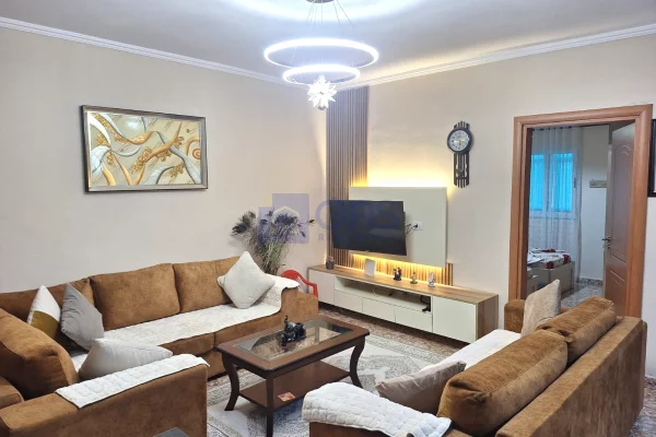 Shtepi me qera Apartament ne Tirane, 2+1, Mobilimi E mobiluar, Pagesa 60,000  Leke.