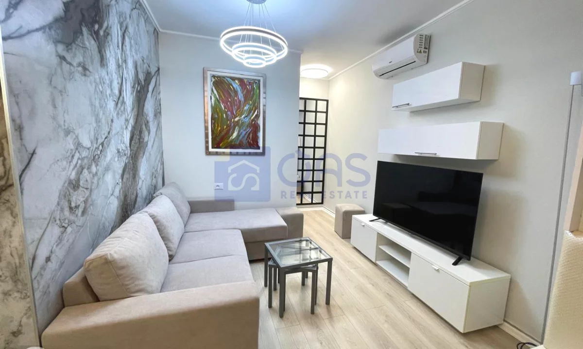 Shtepi me qera Apartament ne Tirane, 2+1, Mobilimi E mobiluar, Pagesa 650  Euro.