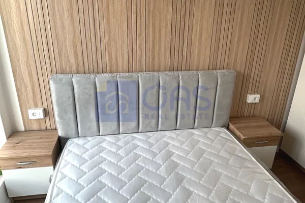 Shtepi me qera Apartament ne Tirane, 1+1, Mobilimi E mobiluar, Pagesa 40,000  Leke.