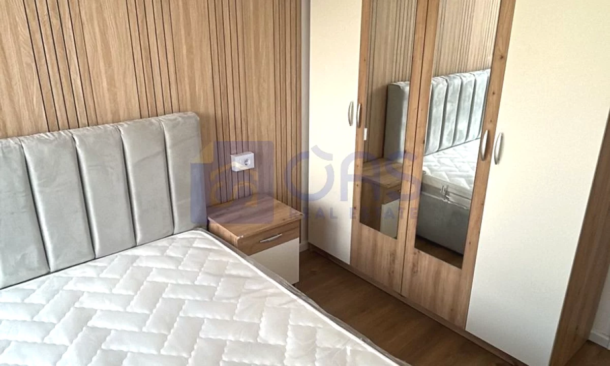 Shtepi me qera Apartament ne Tirane, 1+1, Mobilimi E mobiluar, Pagesa 40,000  Leke.