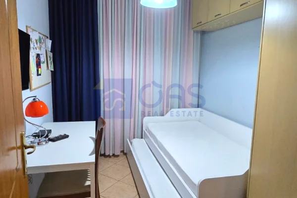Shtepi me qera Apartament ne Tirane, 2+1, Mobilimi E mobiluar, Pagesa 45,000  Leke.