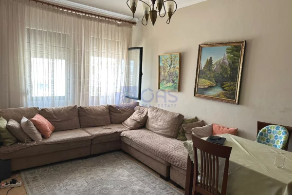 Shtepi me qera Apartament ne Tirane, 2+1, Mobilimi E mobiluar, Pagesa 45,000  Leke.