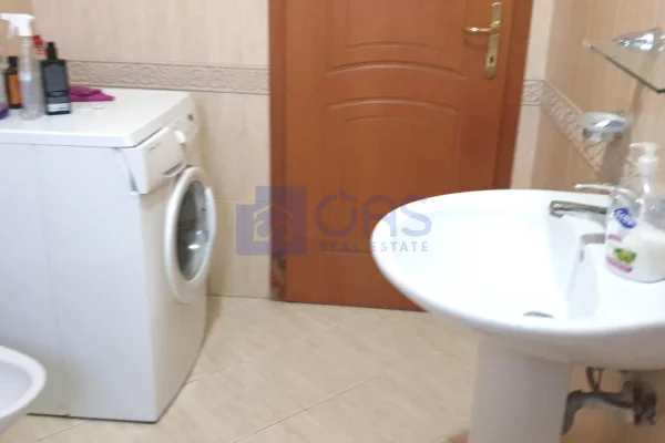 Shtepi me qera Apartament ne Tirane, 1+1, Mobilimi E mobiluar, Pagesa 42,000  Leke.