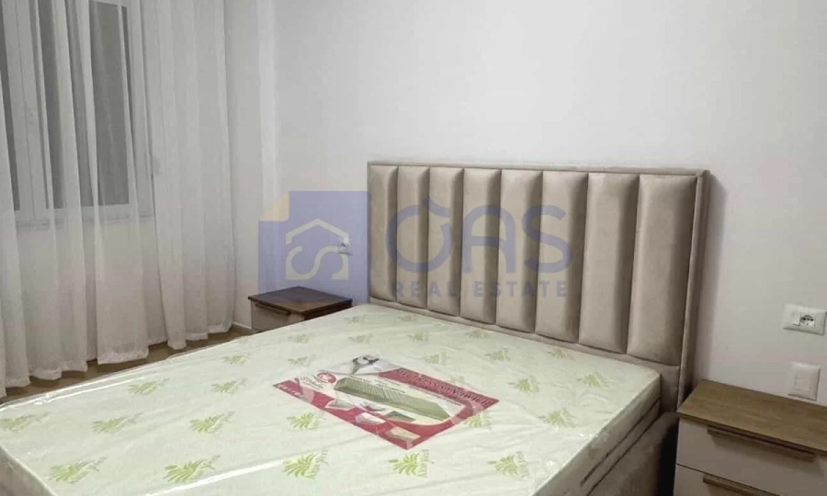 Shtepi me qera Apartament ne Tirane, 2+1, Mobilimi E mobiluar, Pagesa 70,000  Leke.
