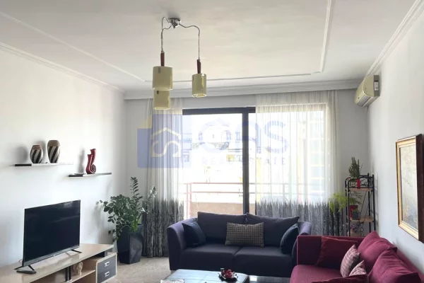 Shtepi me qera Apartament ne Tirane, 2+1, Mobilimi E mobiluar, Pagesa 1,000  Euro.
