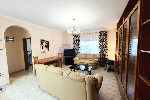 Jepet apartament me qera 1+1 Komuna Prisit
