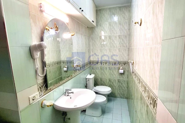 Shtepi me qera Apartament ne Tirane, 1+1, Mobilimi E mobiluar, Pagesa 50,000  Leke.