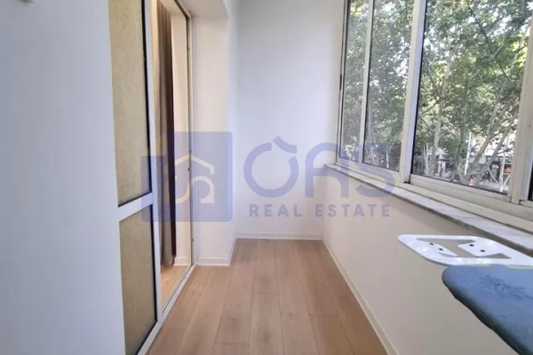 Jepet apartament me qera 1+1 Ish Stacioni Trenit