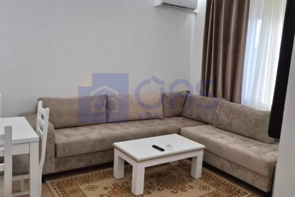 Shtepi me qera Apartament ne Tirane, 1+1, Mobilimi E mobiluar, Pagesa 55,000  Leke.