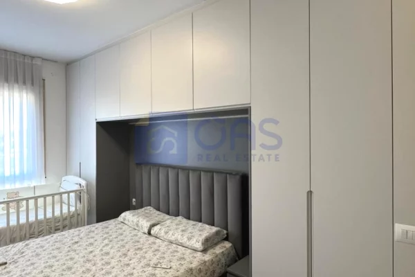 Shtepi me qera Apartament ne Tirane, 2+1, Mobilimi E mobiluar, Pagesa 850  Euro.