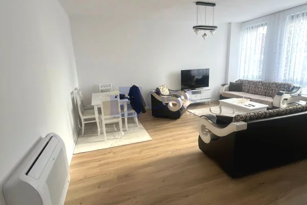 Jepet apartament me qera 2+1  tek Bulevardi i Ri