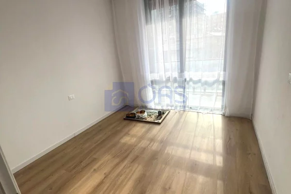 Shtepi me qera Apartament ne Tirane, 2+1, Mobilimi E mobiluar, Pagesa 680  Euro.