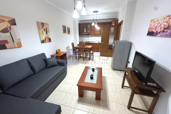 Shtepi me qera Apartament ne Tirane, 1+1, Mobilimi E mobiluar, Pagesa 45,000  Leke.