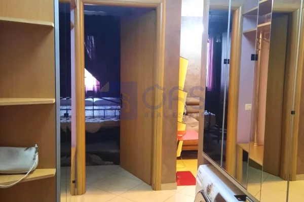 Shtepi me qera 2+1 ne Tirane - 500 Euro