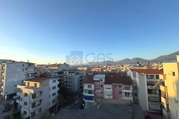 Shtepi me qera Apartament ne Tirane, 2+1, Mobilimi E mobiluar, Pagesa 500  Euro.