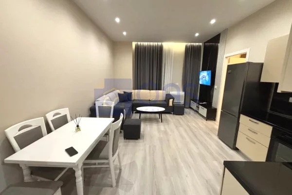 Jepet me qera apartament 1+1 tek Kopshti Botanik
