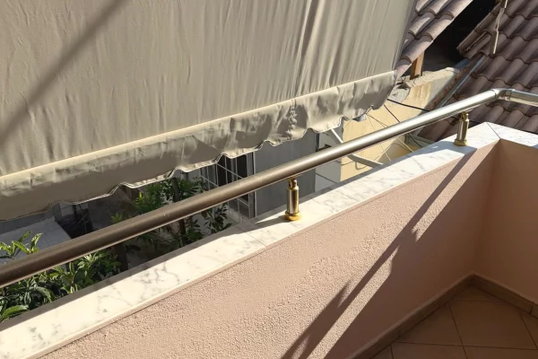 Shtepi me qera Apartament ne Tirane, 2+1, Mobilimi E mobiluar, Pagesa 500  Euro.
