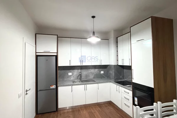 Shtepi me qera Apartament ne Tirane, 1+1, Mobilimi E mobiluar, Pagesa 450  Euro.