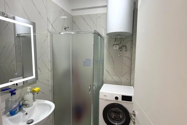Shtepi me qera Apartament ne Tirane, 1+1, Mobilimi E mobiluar, Pagesa 450  Euro.