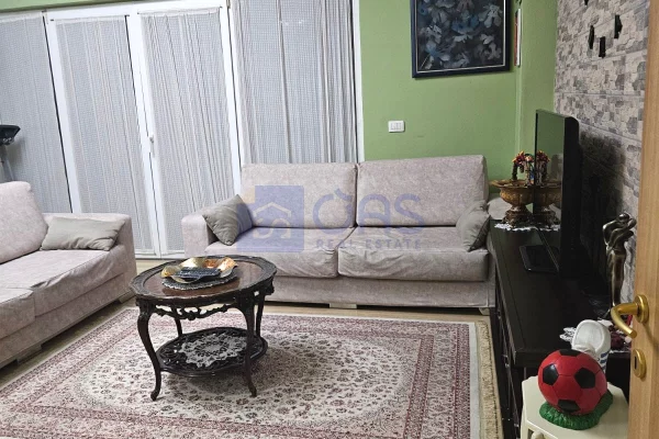 Shtepi me qera 2+1 ne Tirane - 50,000 Leke