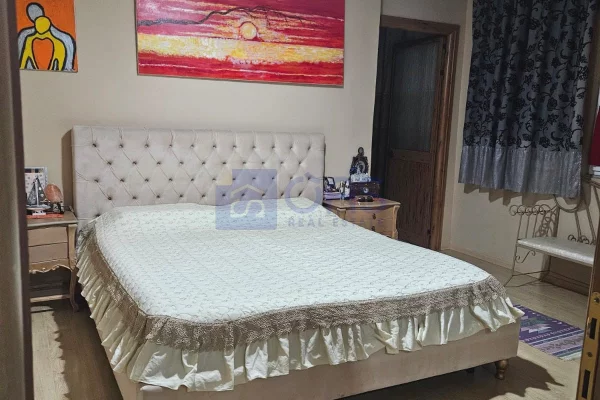 Shtepi me qera Apartament ne Tirane, 2+1, Mobilimi E mobiluar, Pagesa 50,000  Leke.