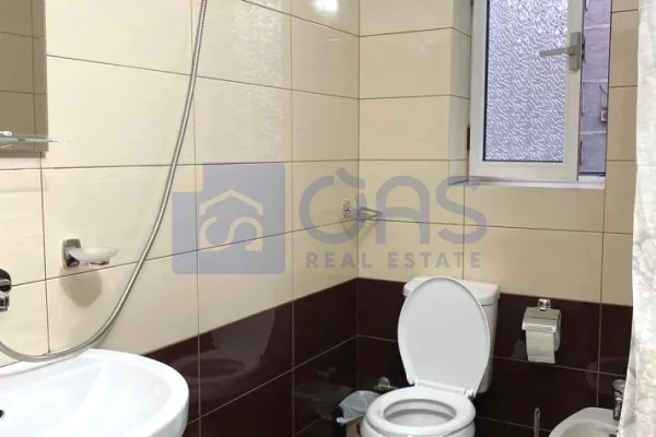 Shtepi me qera Apartament ne Tirane, 2+1, Mobilimi E mobiluar, Pagesa 60,000  Leke.