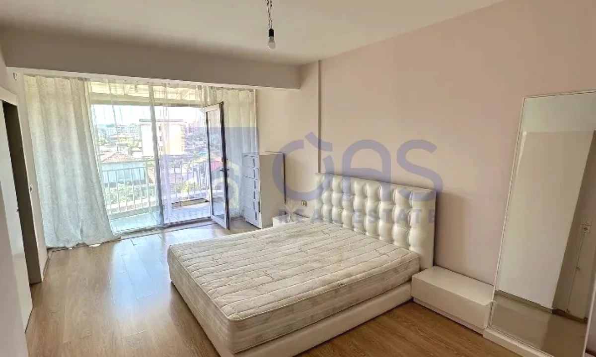 Shtepi me qera Apartament ne Tirane, 2+1, Mobilimi E mobiluar, Pagesa 65,000  Leke.