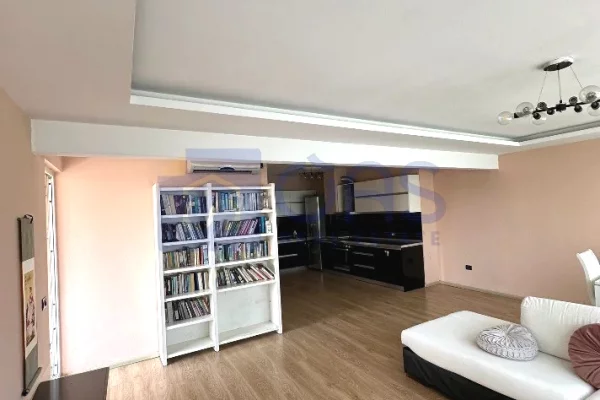 Shtepi me qera Apartament ne Tirane, 2+1, Mobilimi E mobiluar, Pagesa 65,000  Leke.