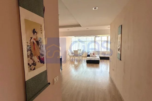 Shtepi me qera Apartament ne Tirane, 2+1, Mobilimi E mobiluar, Pagesa 65,000  Leke.