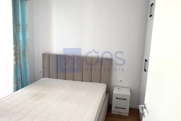 Shtepi me qera Apartament ne Tirane, 1+1, Mobilimi E mobiluar, Pagesa 45,000  Leke.