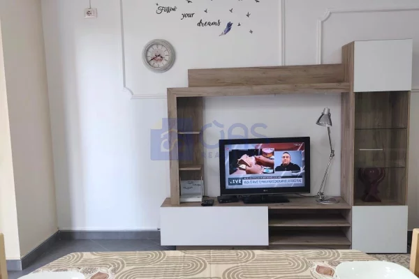 Shtepi me qera Apartament ne Tirane, 1+1, Mobilimi E mobiluar, Pagesa 60,000  Leke.