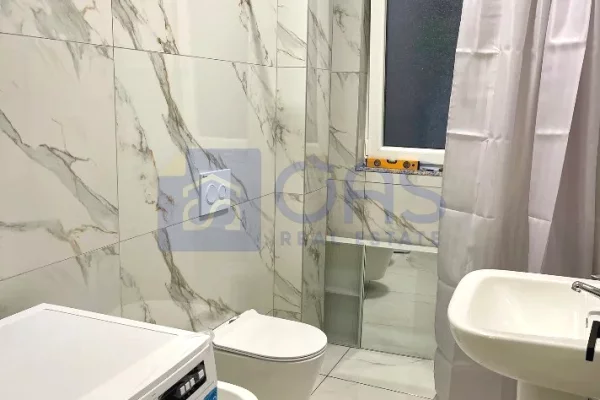 Shtepi me qera Apartament ne Tirane, 1+1, Mobilimi E mobiluar, Pagesa 45,000  Leke.