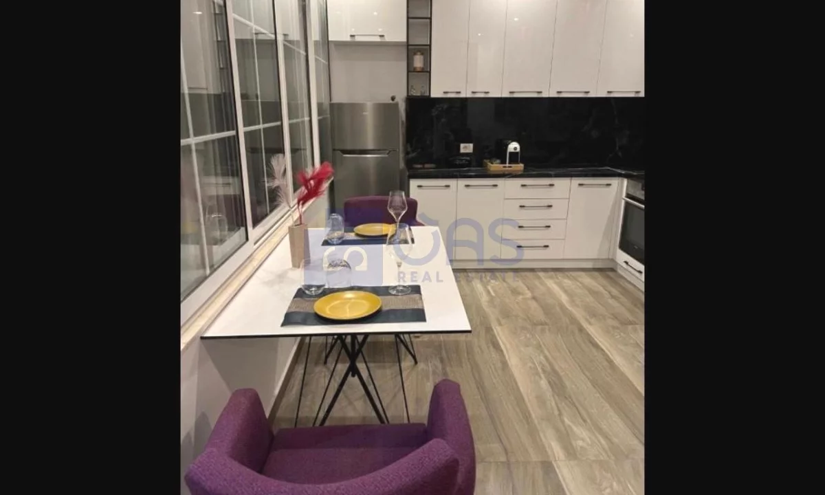 Shtepi me qera Apartament ne Tirane, 2+1, Mobilimi E mobiluar, Pagesa 55,000  Leke.
