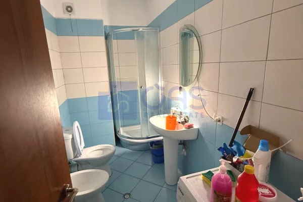 Shtepi me qera Apartament ne Tirane, 2+1, Mobilimi E mobiluar, Pagesa 550  Euro.