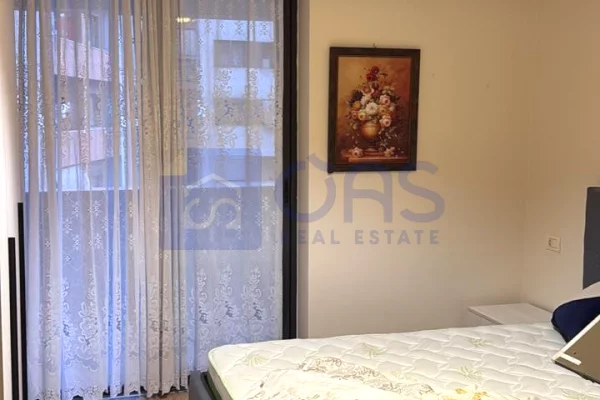 Shtepi me qera Apartament ne Tirane, 2+1, Mobilimi E mobiluar, Pagesa 550  Euro.