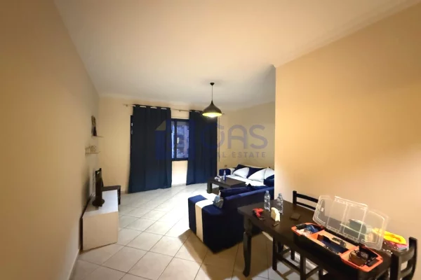 Shtepi me qera Apartament ne Tirane, 2+1, Mobilimi E mobiluar, Pagesa 550  Euro.