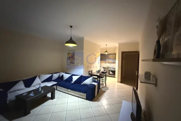 Shtepi me qera Apartament ne Tirane, 2+1, Mobilimi E mobiluar, Pagesa 550  Euro.